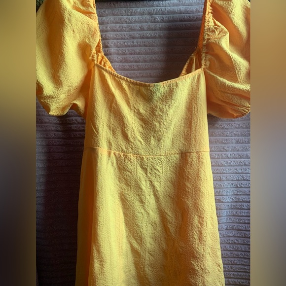 💥DIVIDED VESTIDO CORTO💥AMARILLO CANARIO💥Sz L💥NUEVO💥CM52 - Picture 6 of 10